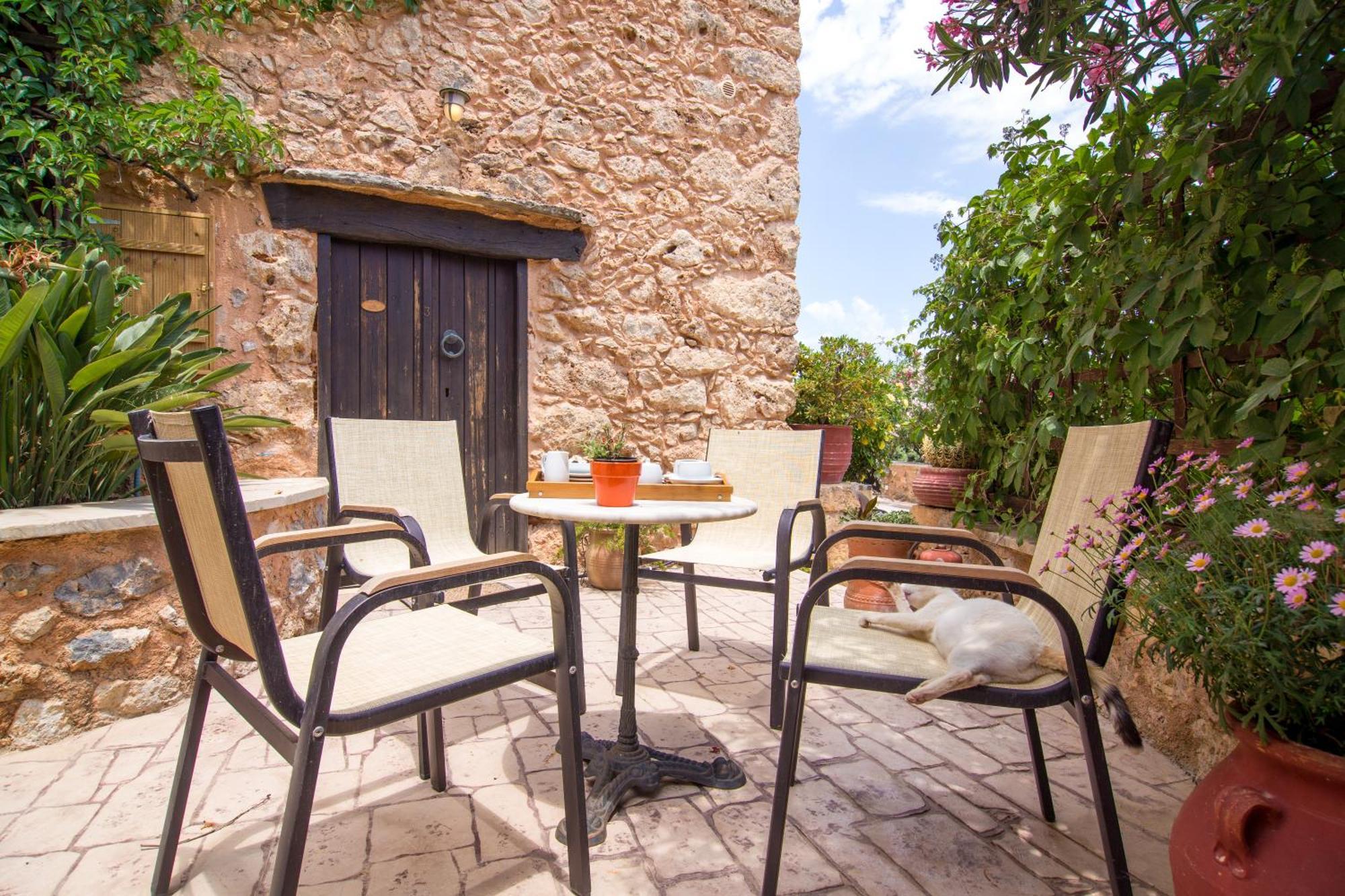 Samonas Traditional Villas Room photo